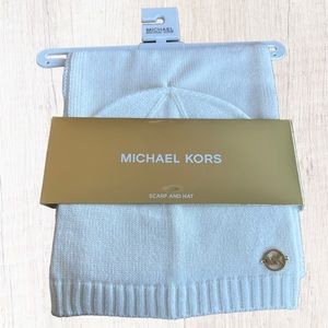 Michael Kors Ivory Hat & Scarf Set